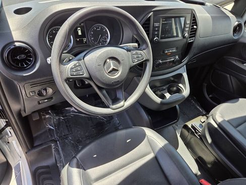 Used 2022 Mercedes-Benz Metris image 14