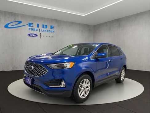 Certified 2023 Ford Edge SEL w/ Convenience Package AWD/4WD image 5