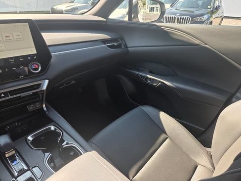Used 2025 Lexus RX 350h w/ Accessory Package AWD/4WD image 16