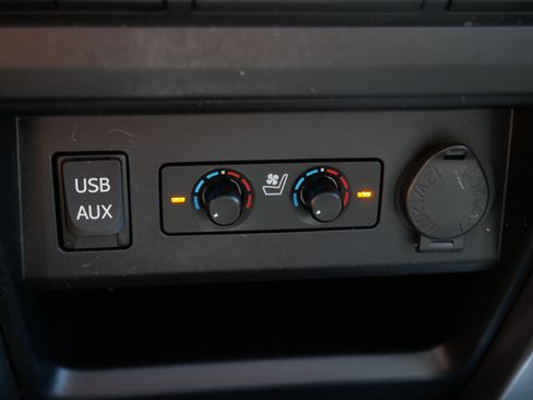 Used 2018 Toyota 4Runner Limited AWD/4WD image 32