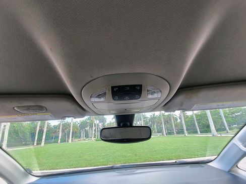 Used 2021 Chrysler Voyager Lxi FWD image 28