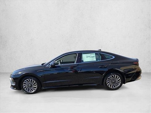 New 2026 Hyundai Sonata Limited image 2