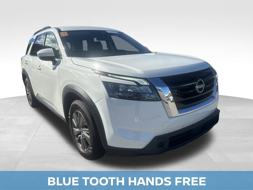 Used 2025 Nissan Pathfinder SV AWD/4WD image 11