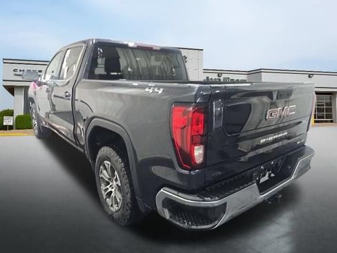 Used 2022 GMC Sierra 1500 SLE AWD/4WD image 4