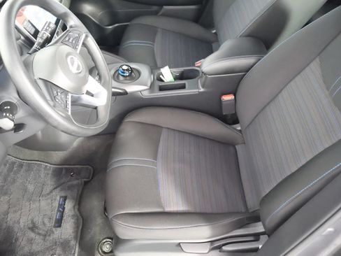 Used 2025 Nissan Leaf S FWD image 24