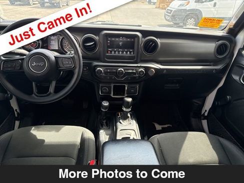 Used 2022 Jeep Wrangler Unlimited Sport image 10