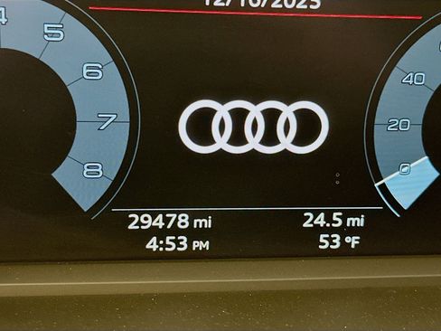 Used 2022 Audi Q3 2.0T Premium Plus w/ Premium Plus Package image 19