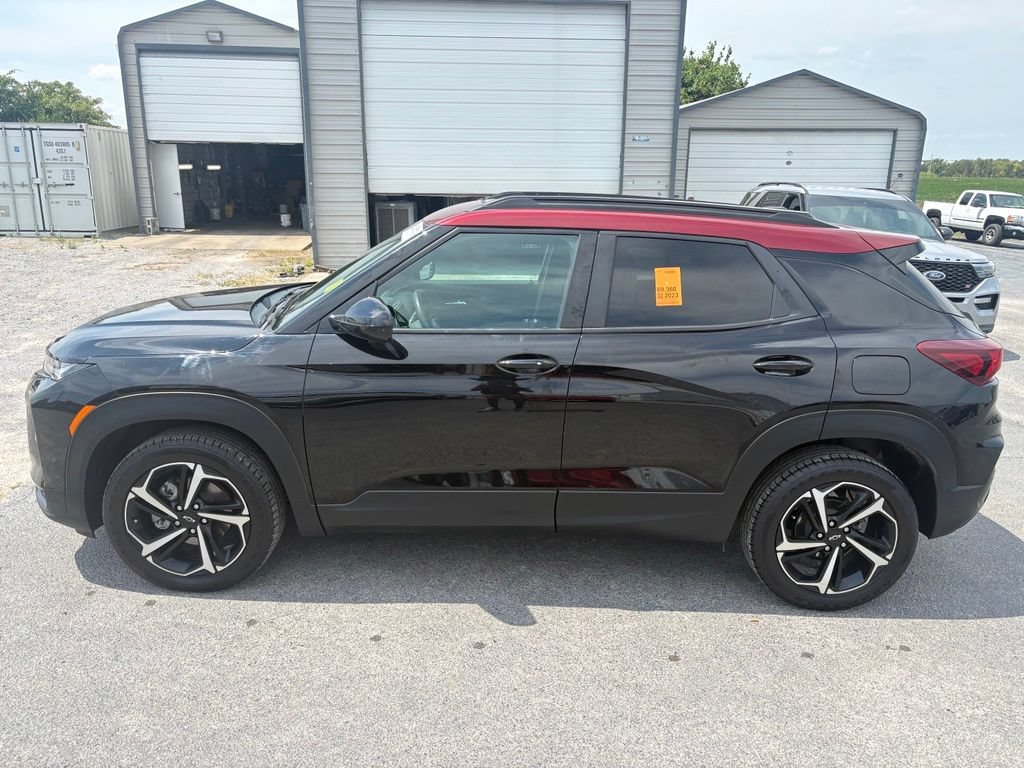 Used 2023 Chevrolet TrailBlazer RS w/ Sun and Liftgate Package AWD/4WD image 11