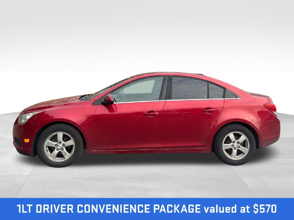 Used 2014 Chevrolet Cruze LT FWD image 2