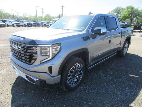 New 2026 GMC Sierra 1500 Denali Ultimate image 10
