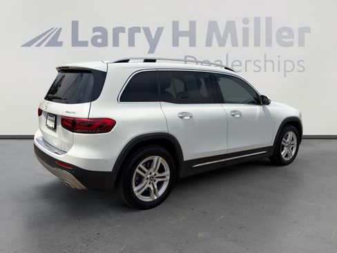 Used 2021 Mercedes-Benz GLB 250 4MATIC image 6