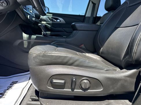 Used 2018 Chevrolet Traverse Premier w/ Redline Edition FWD image 14