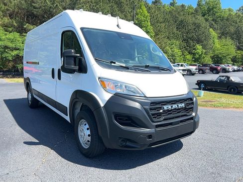 Used 2023 RAM ProMaster 2500 FWD image 3