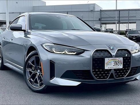 Used 2024 BMW i4 eDrive35 w/ Premium Package RWD image 11