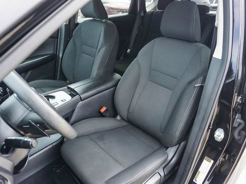 Used 2024 Nissan Rogue S FWD image 13