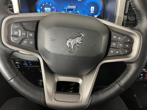 Used 2025 Ford Bronco Outer Banks AWD/4WD image 23