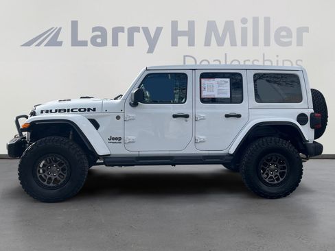 Used 2022 Jeep Wrangler Unlimited Rubicon w/ Xtreme Recon 35" Tire Package image 2