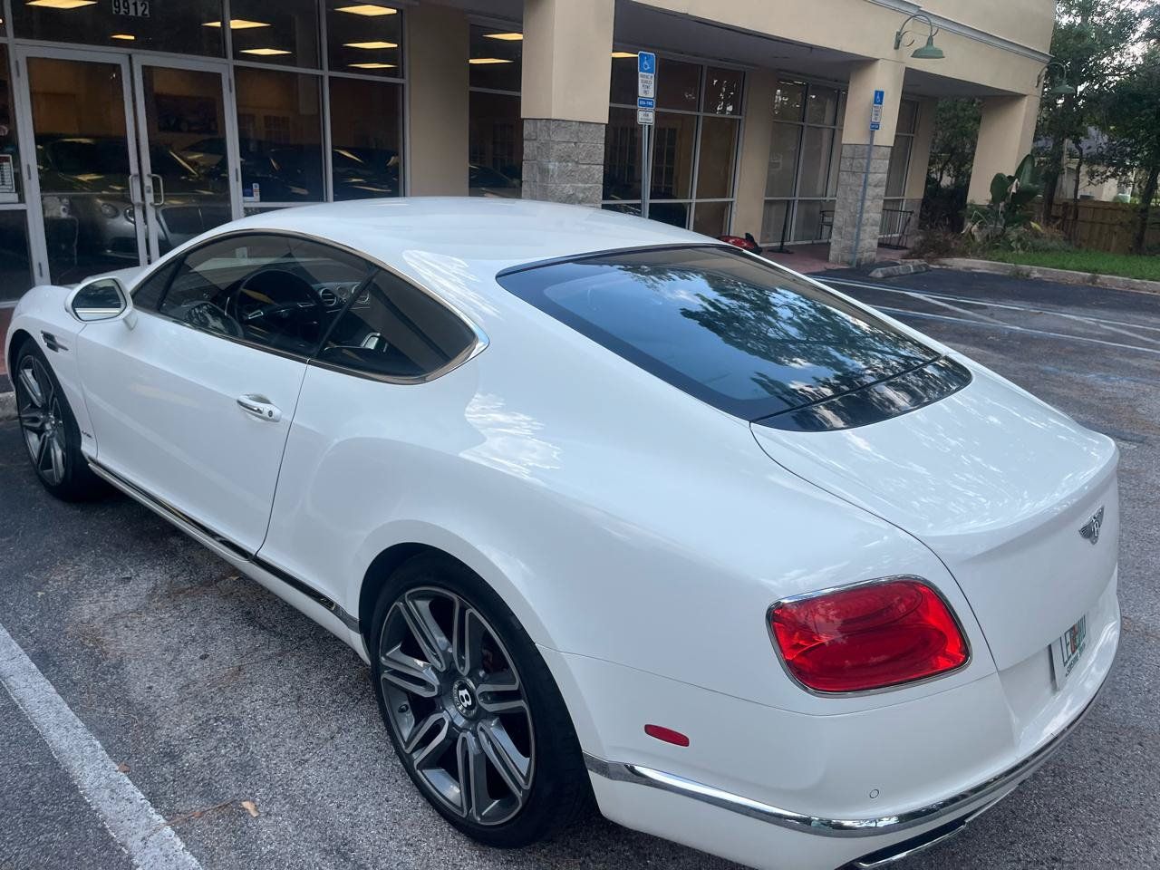 Used 2017 Bentley Continental GT AWD/4WD image 8