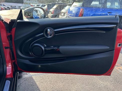 Used 2023 MINI Cooper 2-Door Hardtop image 29