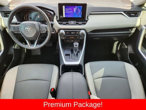 Used 2025 Toyota RAV4 XLE Premium FWD image 35