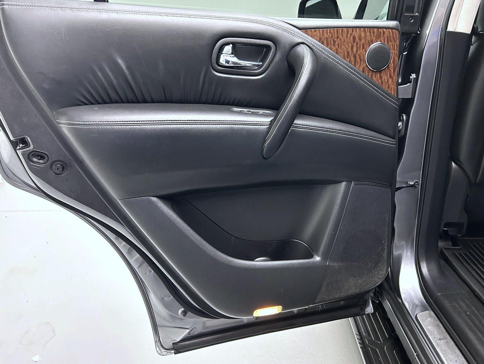 Used 2019 Nissan Armada Platinum w/ Captain's Chairs Package AWD/4WD image 21
