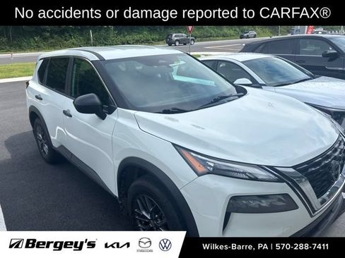 Used 2023 Nissan Rogue S AWD/4WD image 2