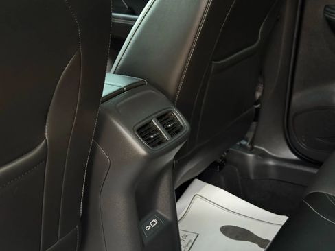 Used 2022 Buick Envision Essence w/ Technology Package I image 18