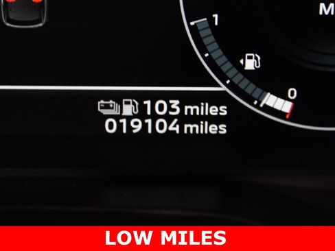 Used 2023 Mitsubishi Outlander SEL image 17