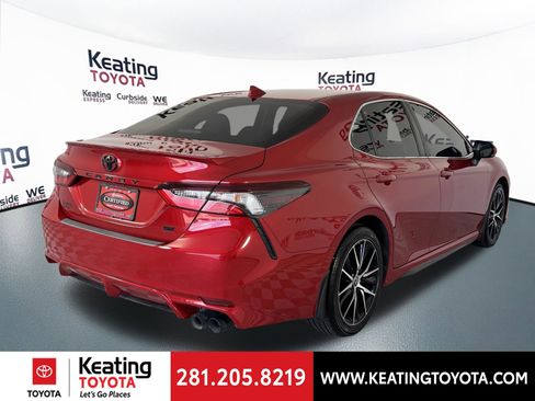 Certified 2023 Toyota Camry SE w/ Convenience Package image 6