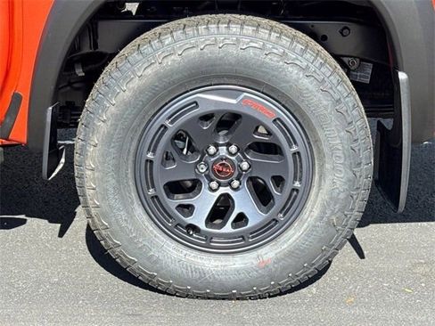 New 2026 Nissan Frontier PRO-4X w/ Pro-4x Convenience Package image 6