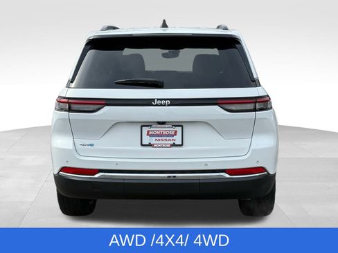 Used 2023 Jeep Grand Cherokee 4WD 4xe image 11