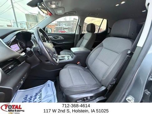 Used 2021 Chevrolet Traverse LT FWD image 9