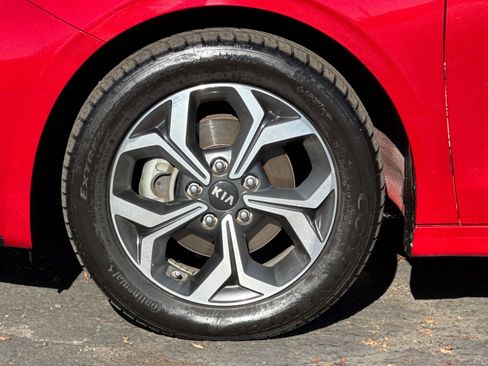 Used 2019 Kia Forte LXS image 12