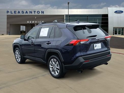 Used 2024 Toyota RAV4 XLE Premium image 3