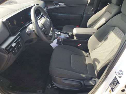 New 2026 Kia Sportage LX image 5