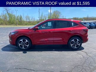 New 2024 Ford Escape ST-Line Select w/ Tech Pack #2 AWD/4WD video 3