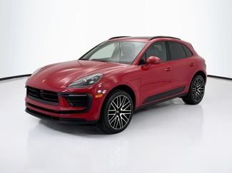Certified 2025 Porsche Macan AWD/4WD video 1