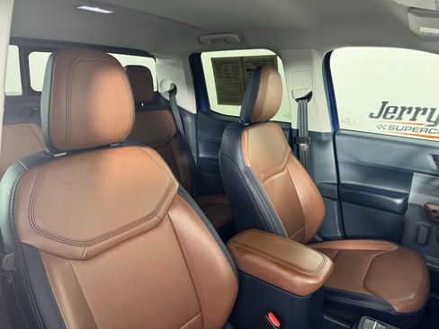 Used 2023 Ford Maverick Lariat w/ Equipment Group 500A Standard image 31