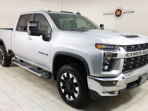 Used 2020 Chevrolet Silverado 2500 LT w/ Texas Edition image 34