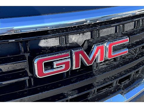 Used 2024 GMC Yukon XL SLE w/ Max Trailering Package AWD/4WD image 27
