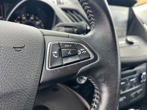 Certified 2019 Ford Escape SE AWD/4WD image 10
