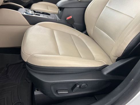 Used 2021 Ford Escape SEL w/ Technology Package AWD/4WD image 25