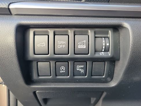 Used 2023 Subaru Forester Premium image 21