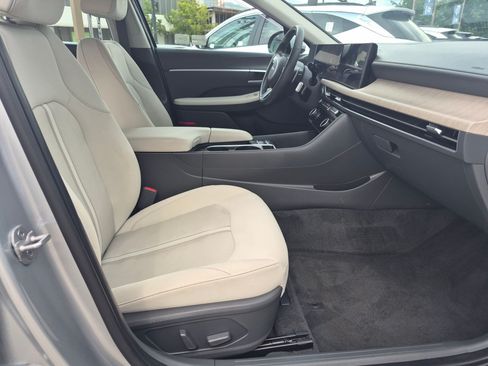 Certified 2025 Hyundai Sonata SEL FWD image 31
