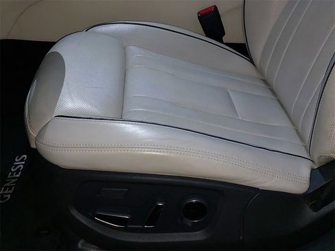 Used 2018 Genesis G80 3.8 w/ Option Group 03 image 25