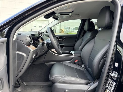 Certified 2025 Mercedes-Benz GLC 350e 4MATIC image 11