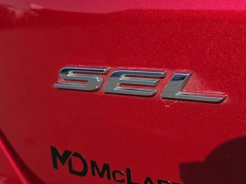 Certified 2024 Ford Edge SEL w/ Convenience Package image 9