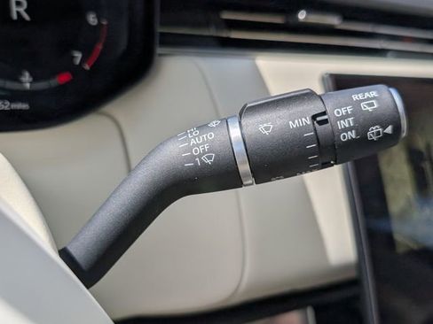 Used 2023 Land Rover Range Rover SE AWD/4WD image 33