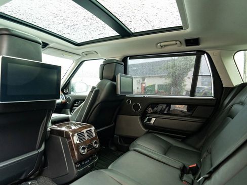 Used 2019 Land Rover Range Rover Long Wheelbase Supercharged AWD/4WD image 35