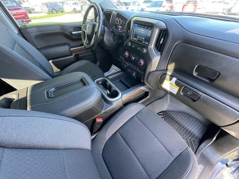 Used 2021 Chevrolet Silverado 1500 RST image 34